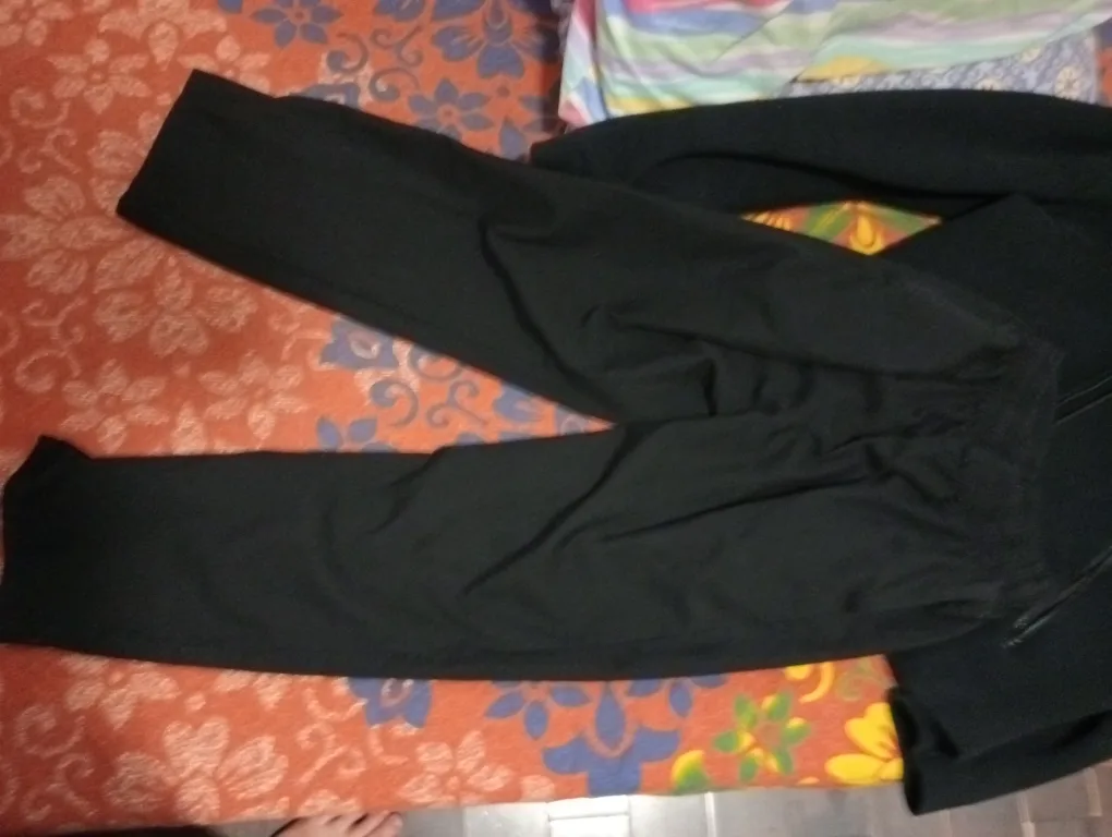 Black Nike Zip-up Hoodie and Pants image indicator(2)