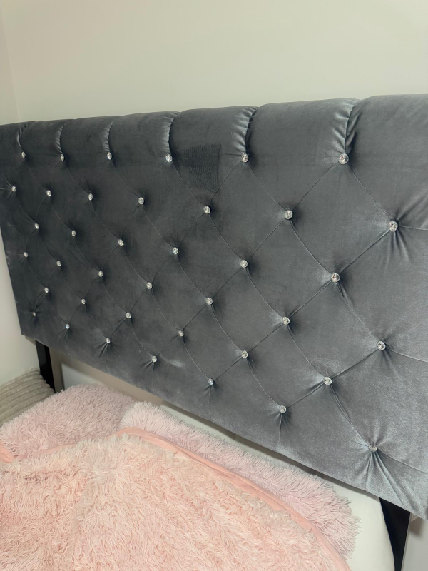 Grey Velvet Headboard with Rhinestones - photo 3