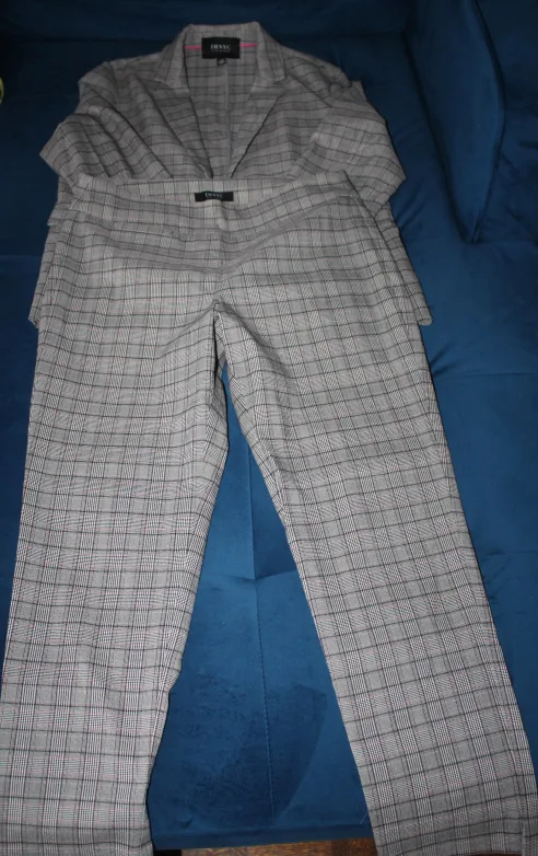 IMNYC Women's Blazer and Pants Suit/plus skirt image indicator(4)