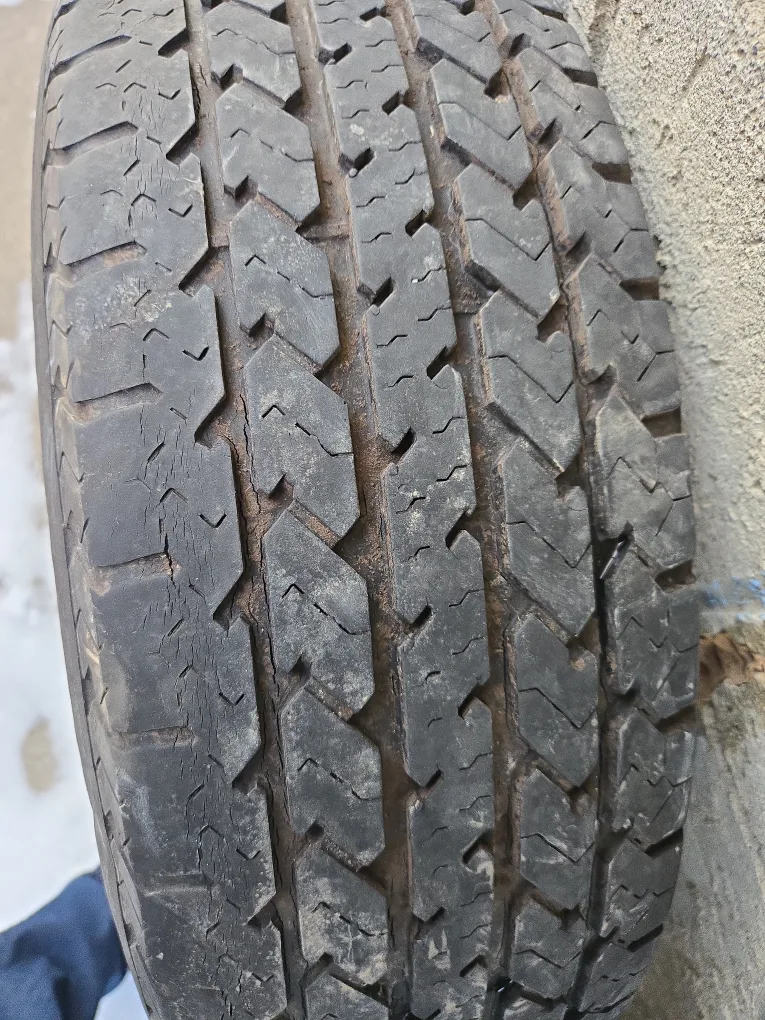 LT235/75R15 Winter Tires with rims image indicator(3)