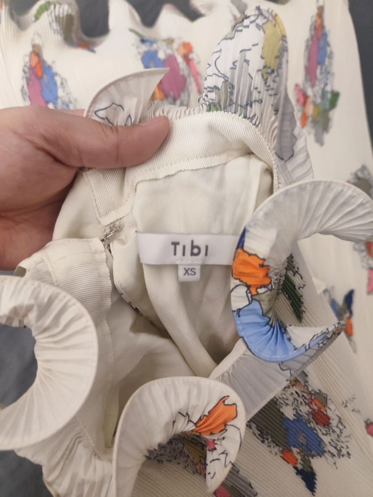 Tibi Sleeveless Pleated Floral Dress - photo 3