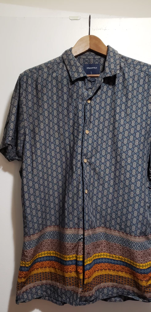 Light short sleeve men's shirt