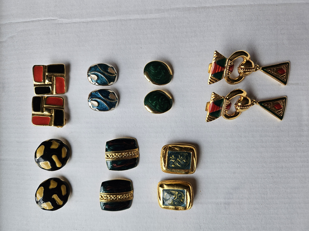 Vintage Clip-On Earrings Lot - photo 2