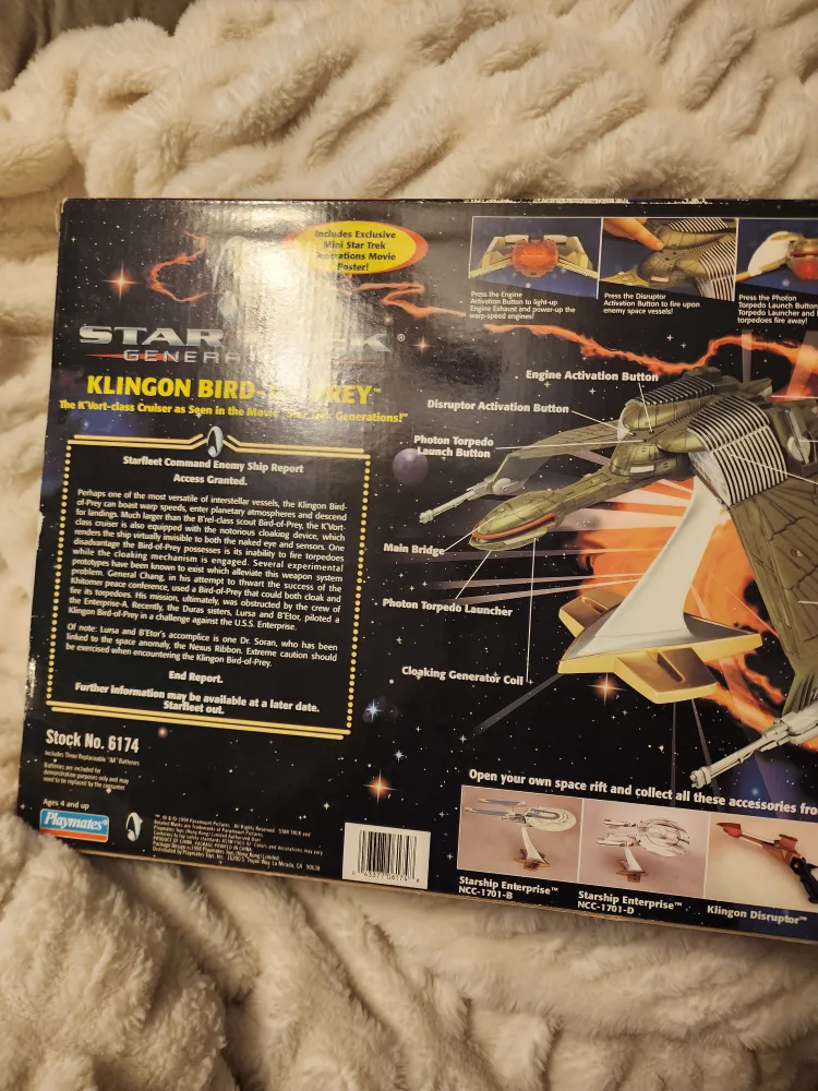 Star Trek Generations Klingon Bird of Prey Playmates Toy image indicator(2)