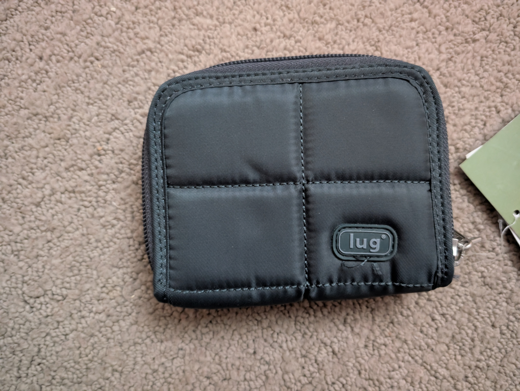 Lug Splits Compact Wallet