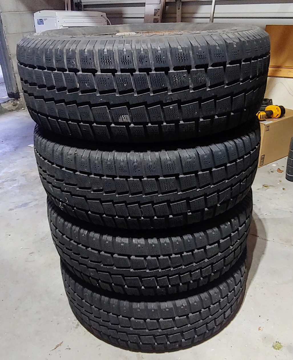 Set of 4 Winter Tires - photo 2