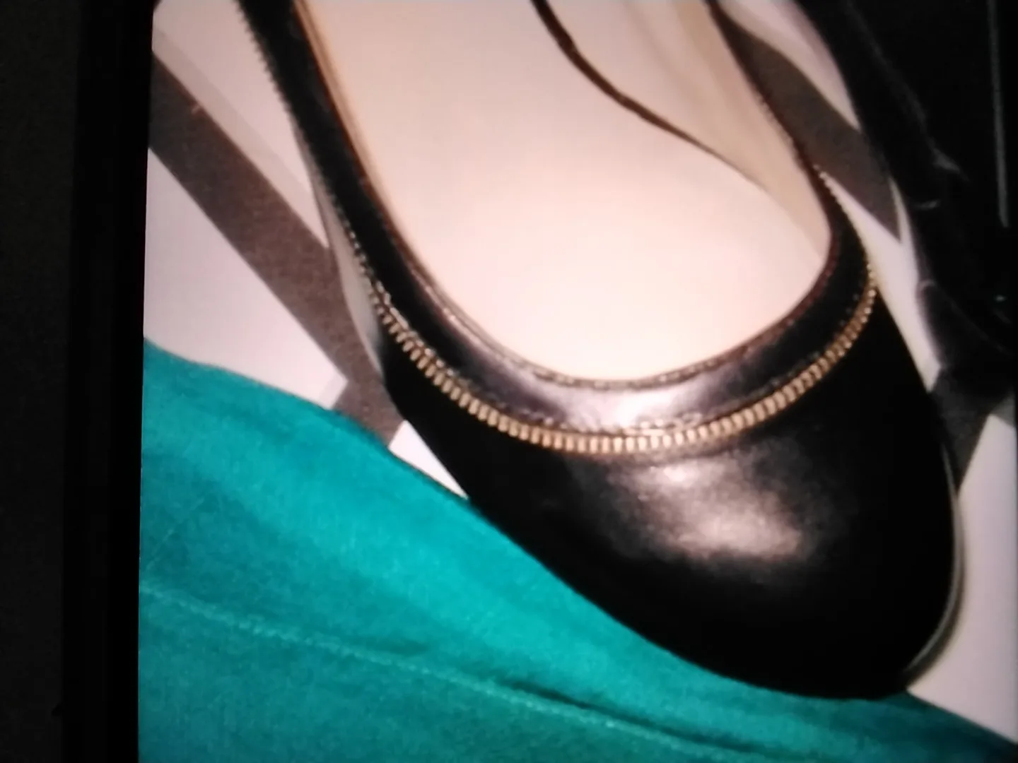 Nine West Black Heels -size 6 Like New image indicator(2)