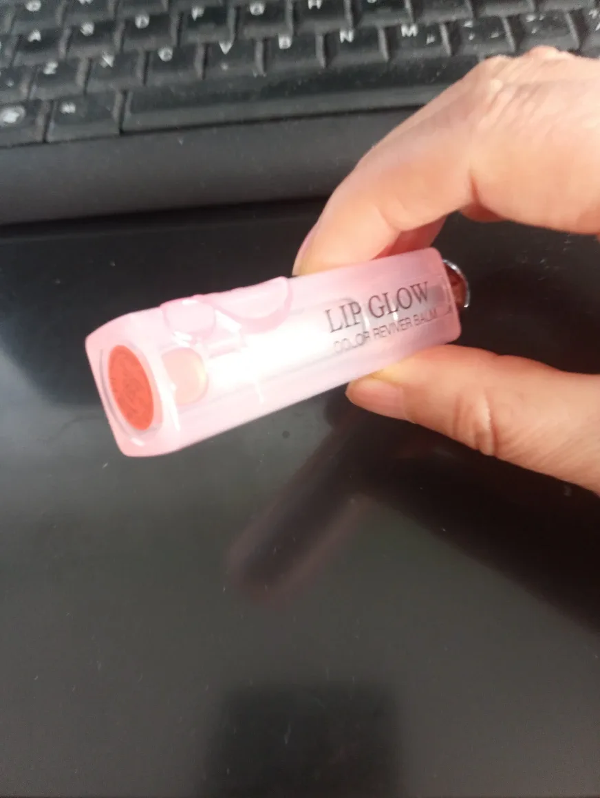 brand new Dior Addict Lip Glow 004 Coral image indicator(5)