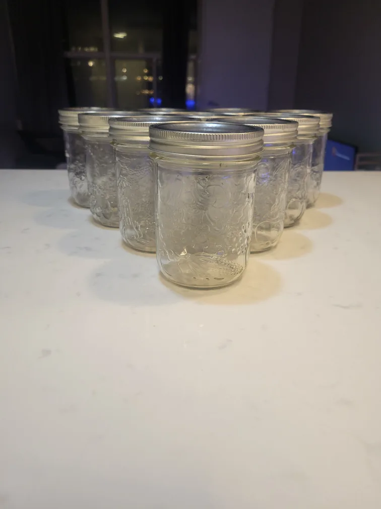 8x 500ml Glass Jars with Lids image indicator(2)