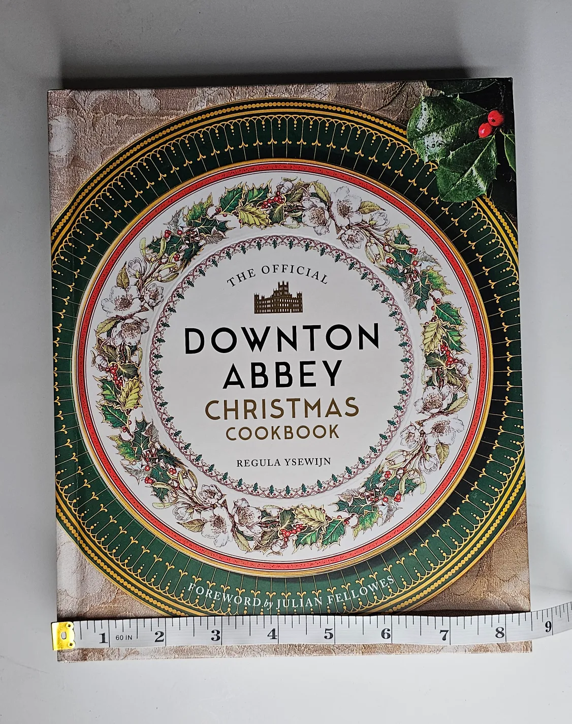 The Official Downton Abbey Christmas Cookbook image indicator(8)
