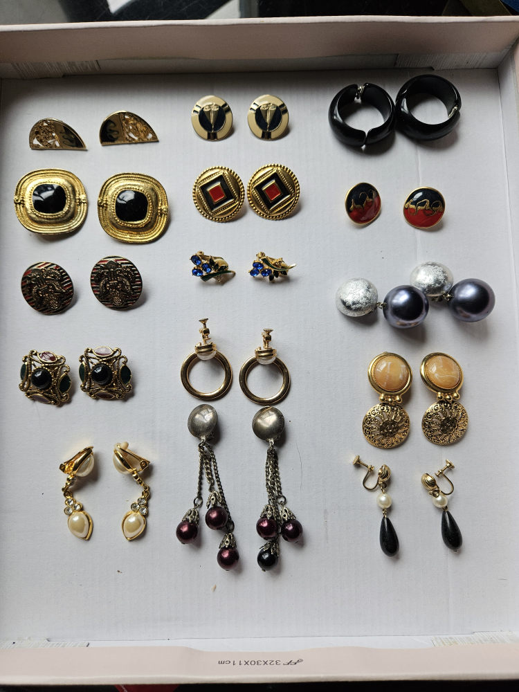 Vintage Clip-On Earrings Lot