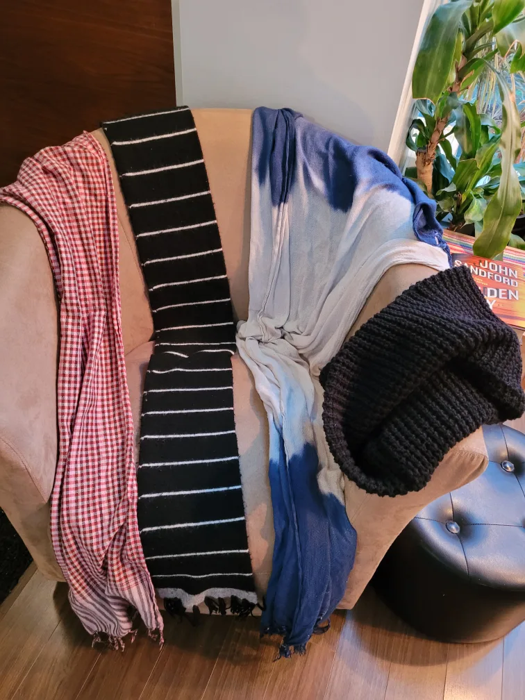 3 scarves & a neck warmer thumbnail