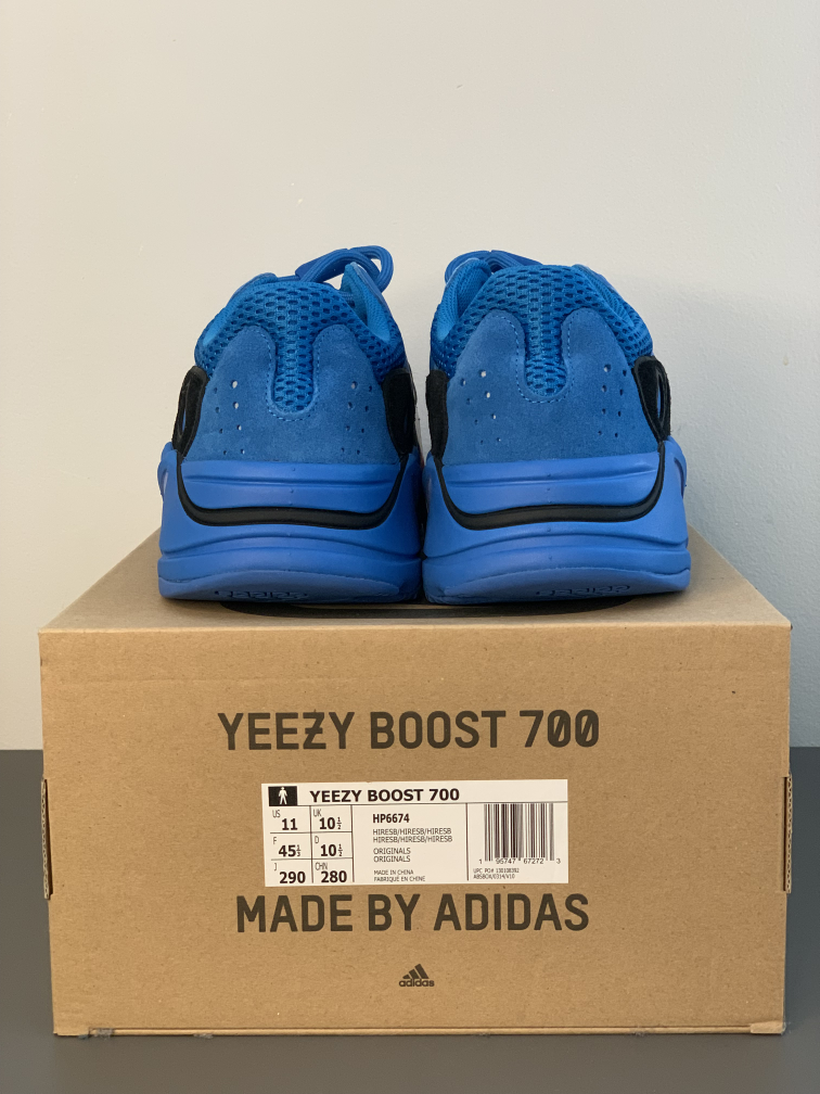 Yeezy Boost 700  - HiRes Blue 11 men size - photo 4