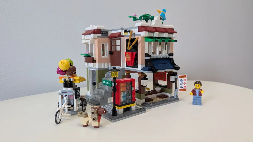 LEGO Creator 3-in-1 Noodle Shop thumbnail