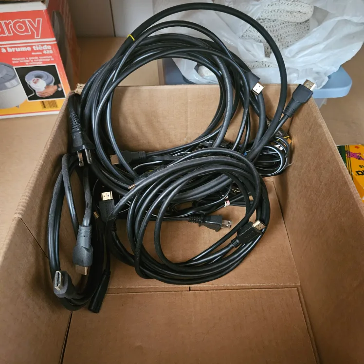 ARRIS PVRs and Cables image indicator(3)