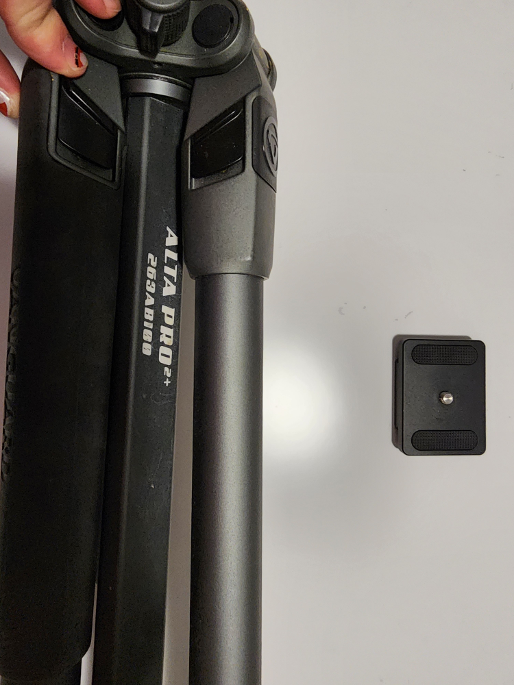 Vanguard Alta Pro 263AB Aluminum Tripod with SBH-100 Ball Head - photo 3