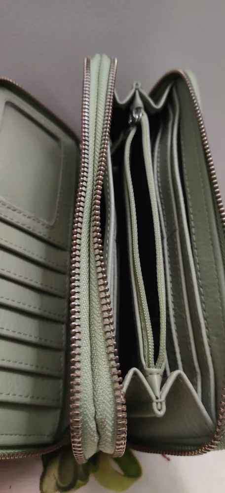 Matt & Nat Wallet image indicator(10)