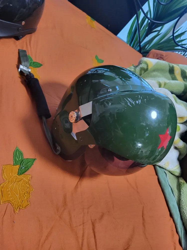 Vintage Military Pilot Helmet image indicator(2)