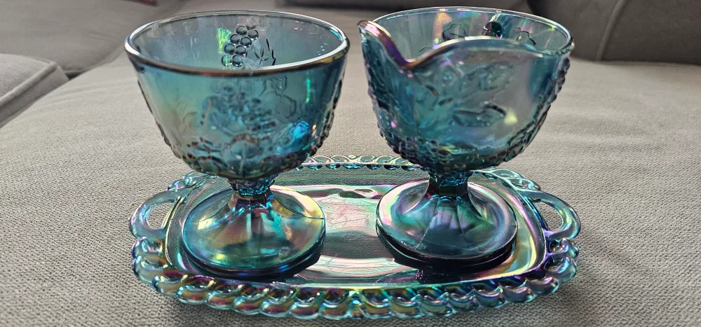 Vintage Indiana Harvest Grape Style Blue Carnival Glass Set image indicator(2)