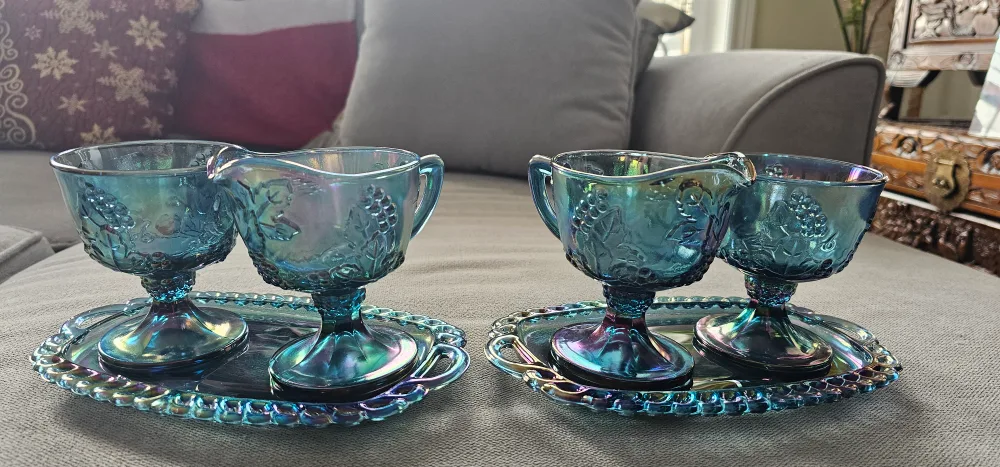 Vintage Indiana Harvest Grape Style Blue Carnival Glass Set image indicator(3)