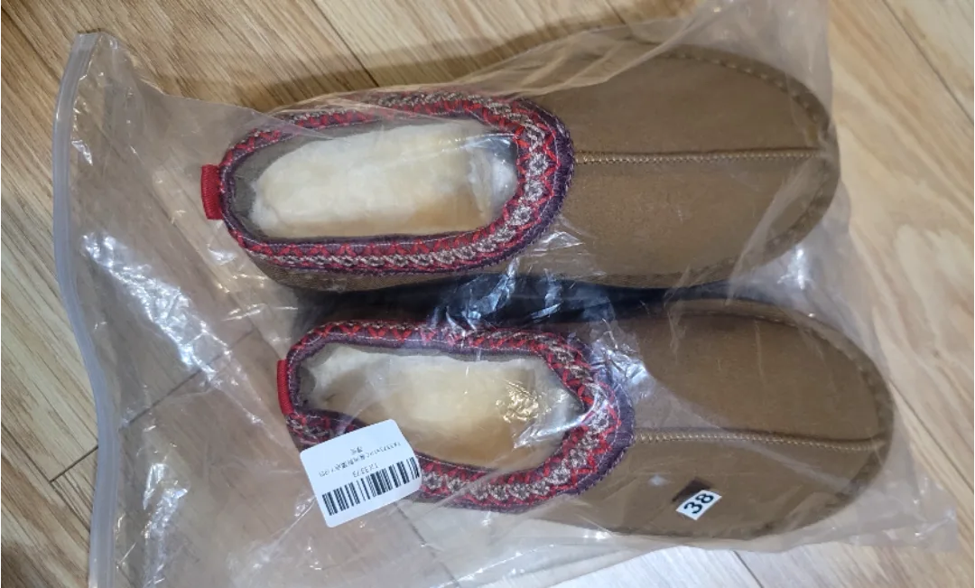 Women's Suede Slippers image indicator(6)