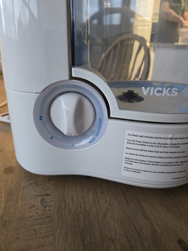 Vicks Cool Mist Humidifier - photo 2