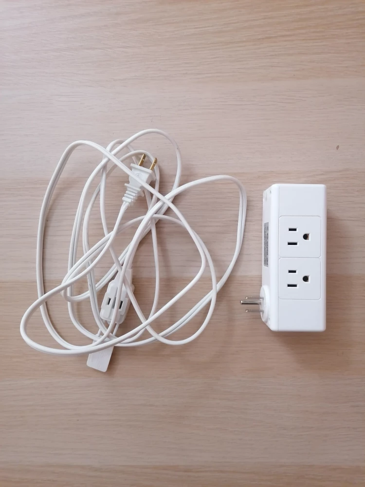 multi plug outlet extender and extension cord with 2 plugs