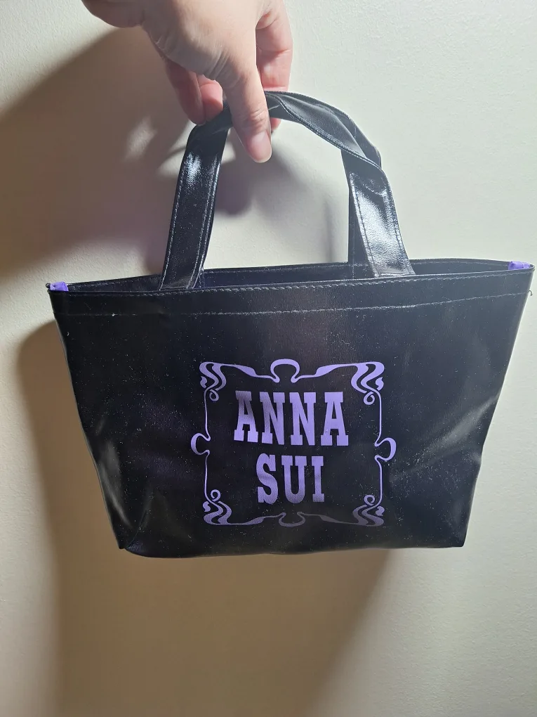 Anna Sui Tote Bag and Drawstring Pouch Set image indicator(2)