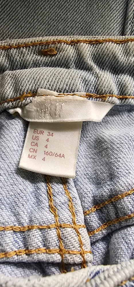 Light Wash Denim Skirt  #ThriftyPicks image indicator(5)