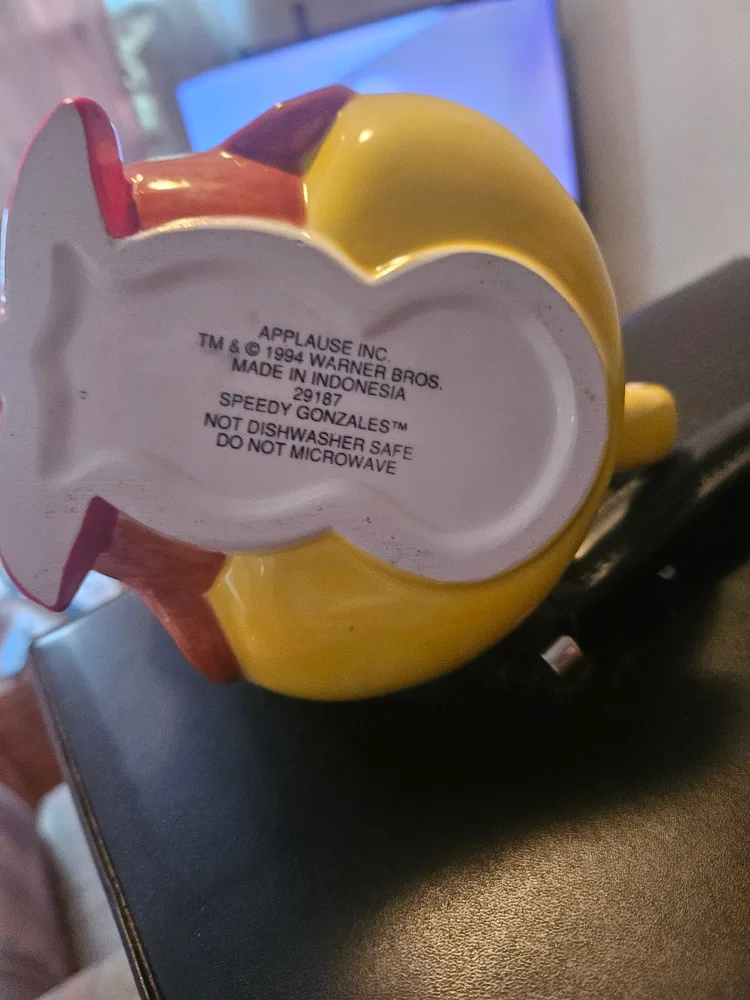 Vintage Looney Tunes Speedy Gonzales mug image indicator(2)