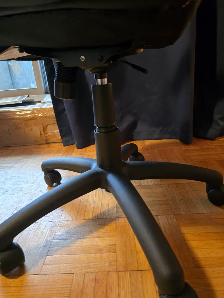 Gaming Chair Black and Green image indicator(5)