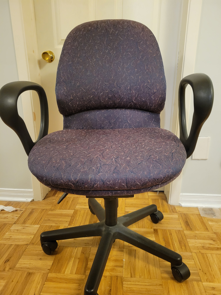 Office chair in good working condition