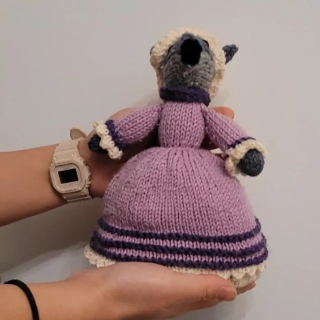 Reversable Little Red Riding Hood/Wolf Knitted Doll image indicator(2)