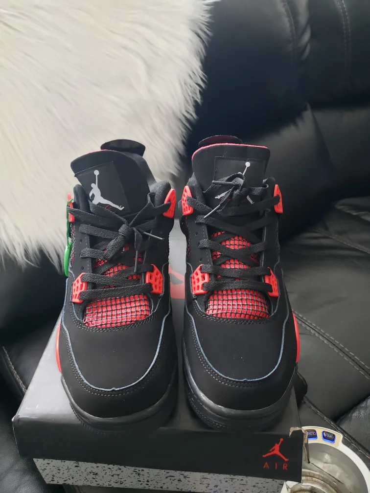 Air Jordan 4 Retro 'Red Thunder' Size 10 image indicator(4)