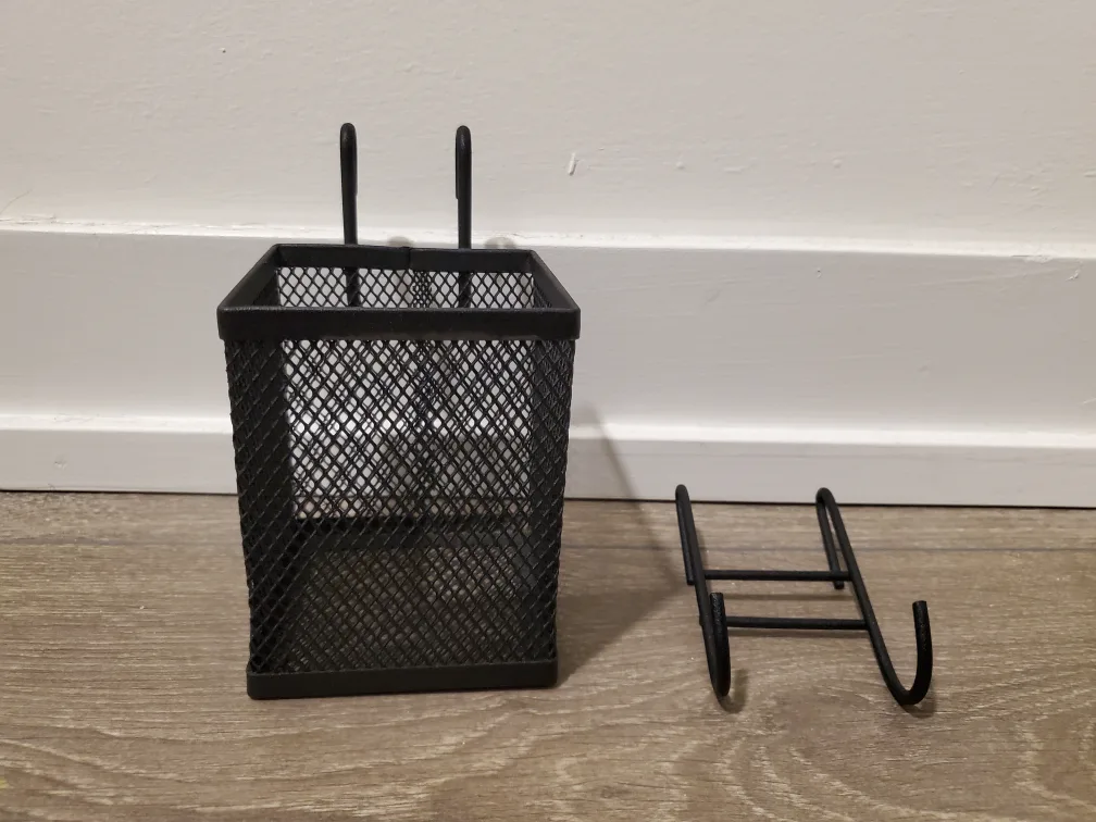 Rustic 2-Tier Shelf with Metal Baskets image indicator(7)