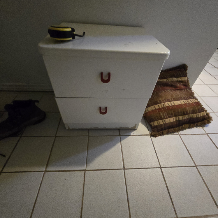 White Nightstand for move - photo 2