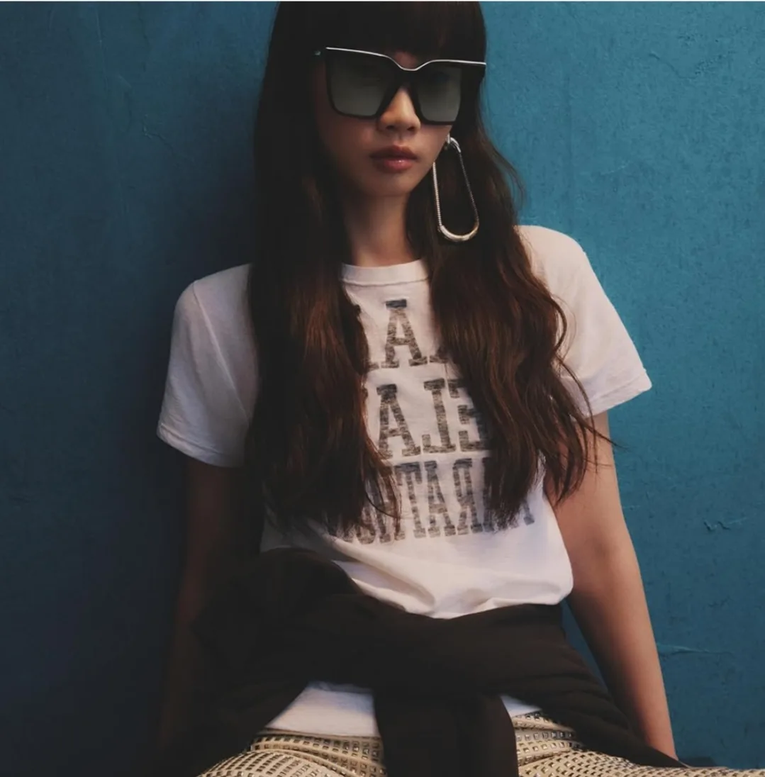 Quay Women's Modern Level Up Square Sunglasses image indicator(5)