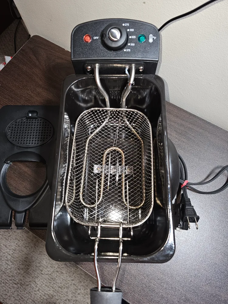 Elite Gourmet Electric Deep Fryer image indicator(2)