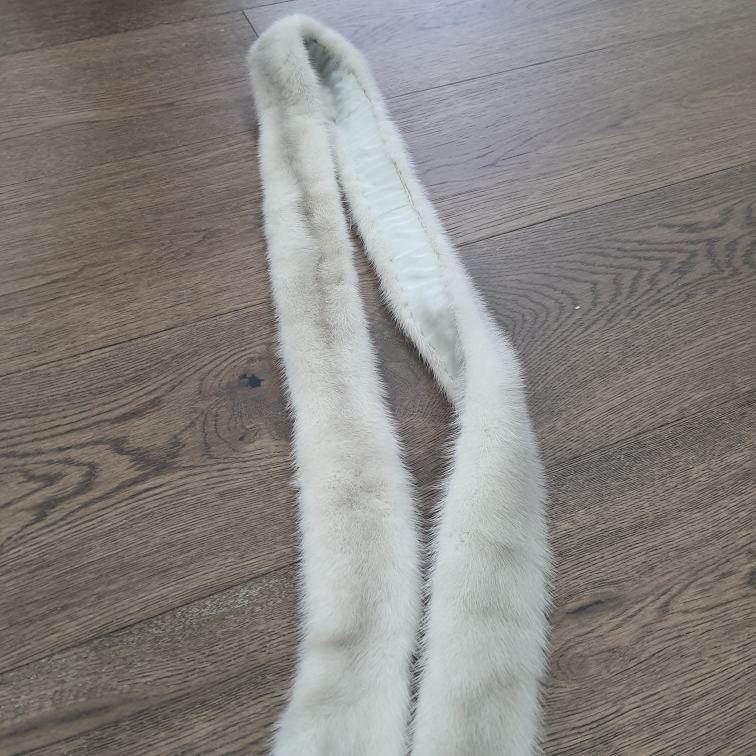 White real mink fur Stole - photo 4