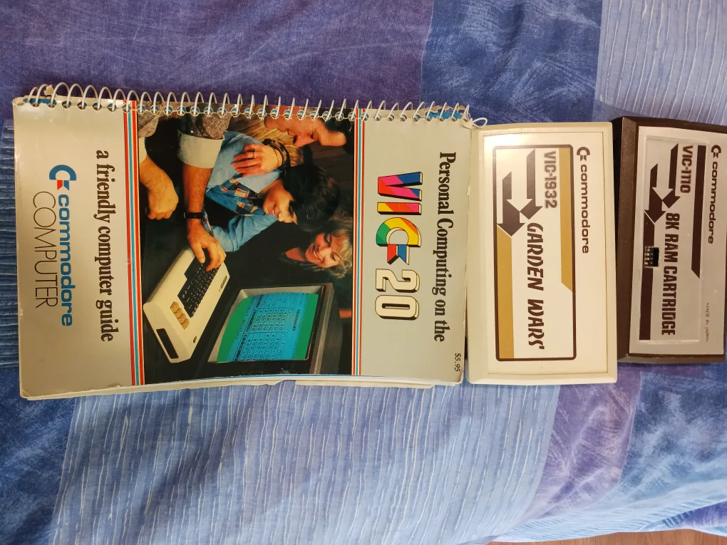 💻 Collector's item: Commodore VIC-20 Computer, Cassette + Manual image indicator(2)
