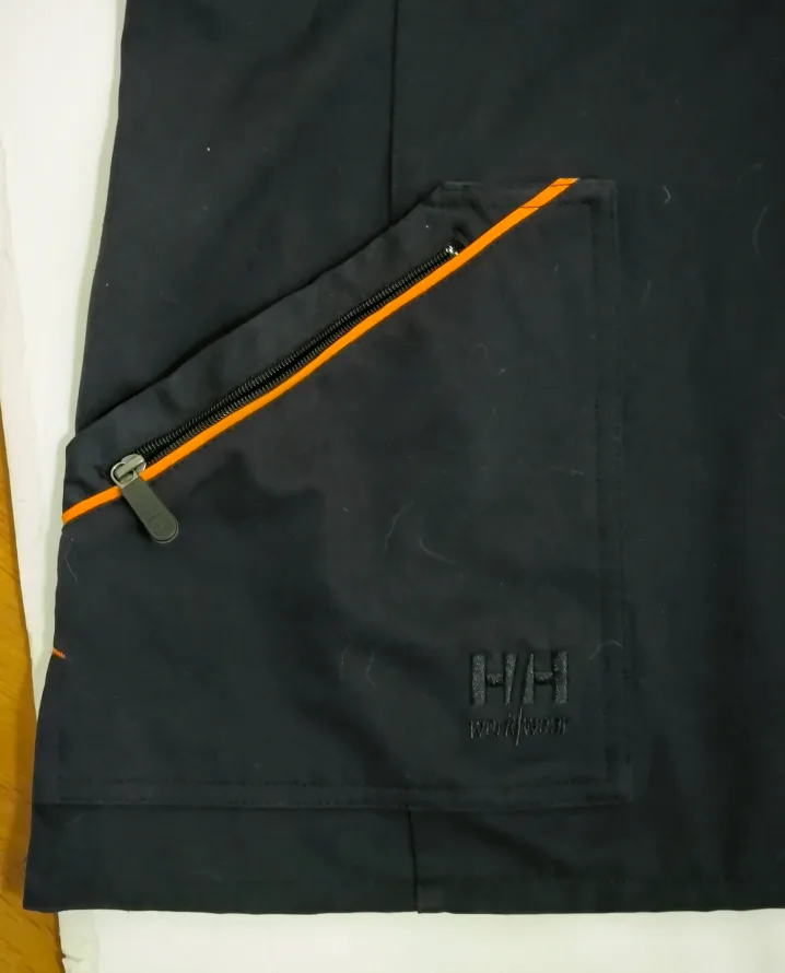 # Freecycle H.H. Black Workwear Scrub Top image indicator(3)