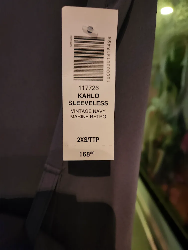 Babaton Kahlo Sleeveless Robe image indicator(4)