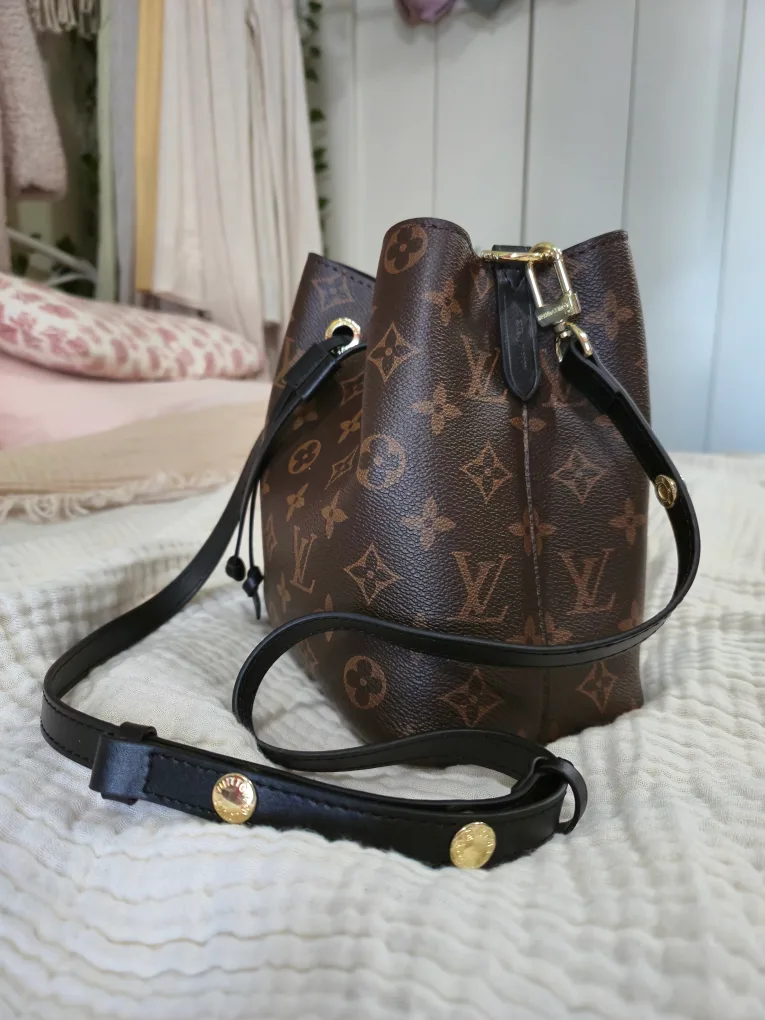 Bucket Bag Purse (Small) image indicator(2)