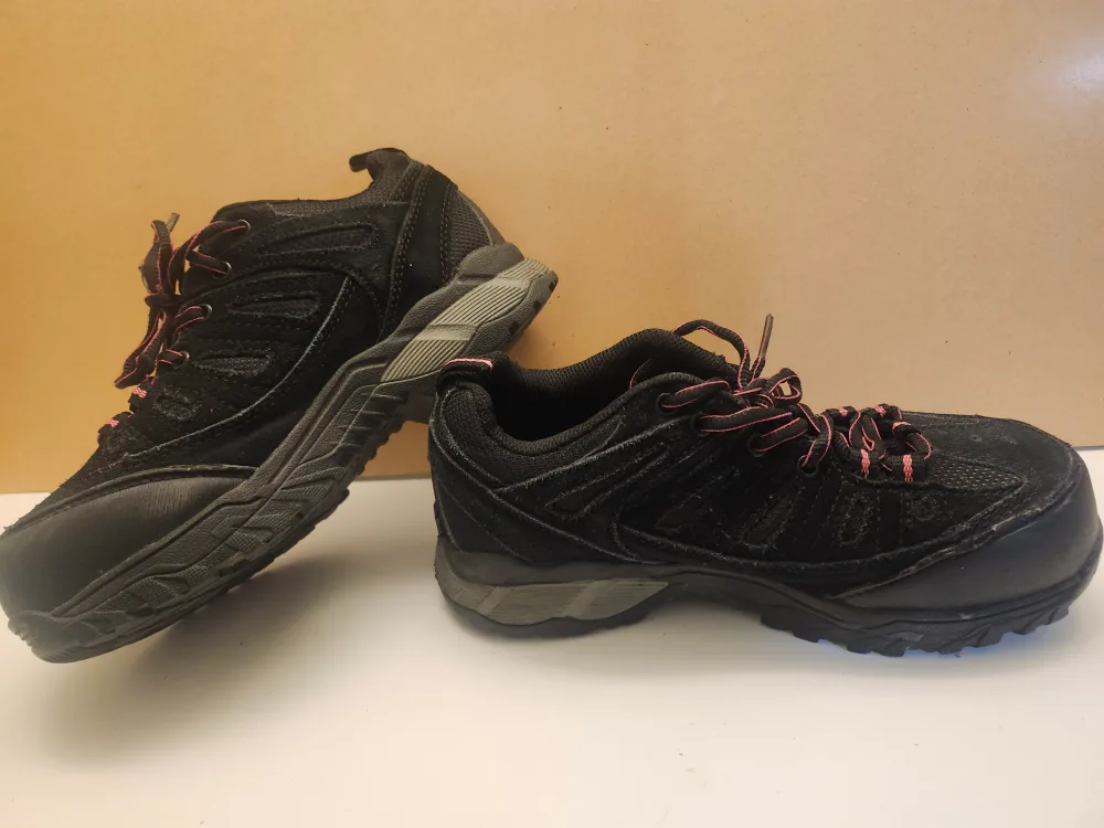 Workload Women's Steel Toe Safety Shoes.Original price $60 image indicator(4)