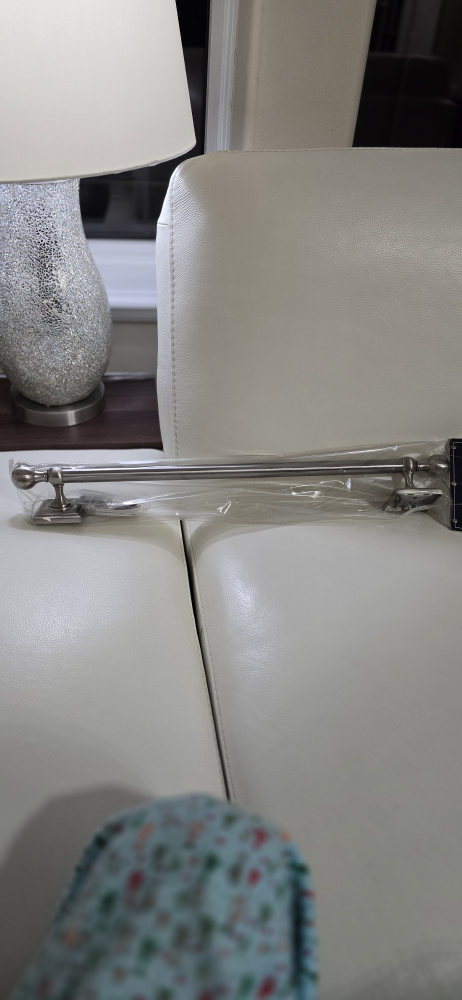 18" Towel Bar - photo 5