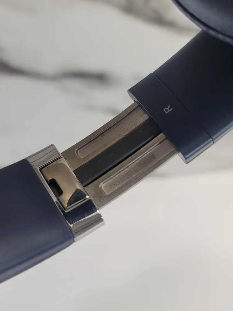 Beats Studio 3 Noise Canceling Wireless Headphones image indicator(9)