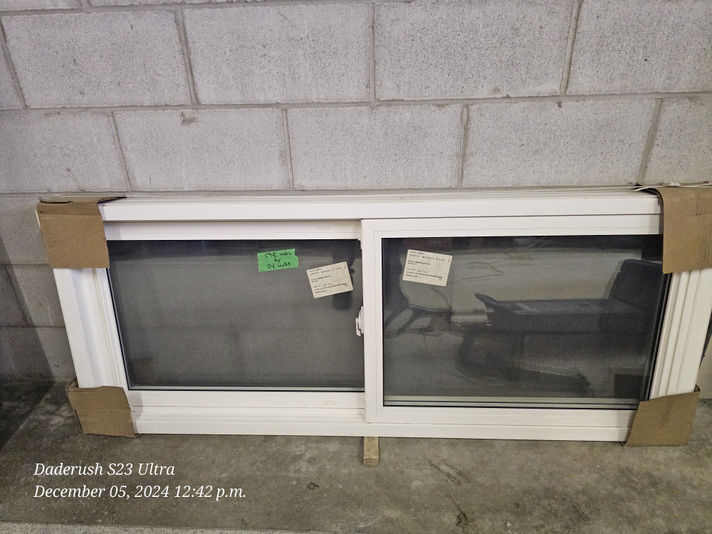 new sliding window with screen - photo 2