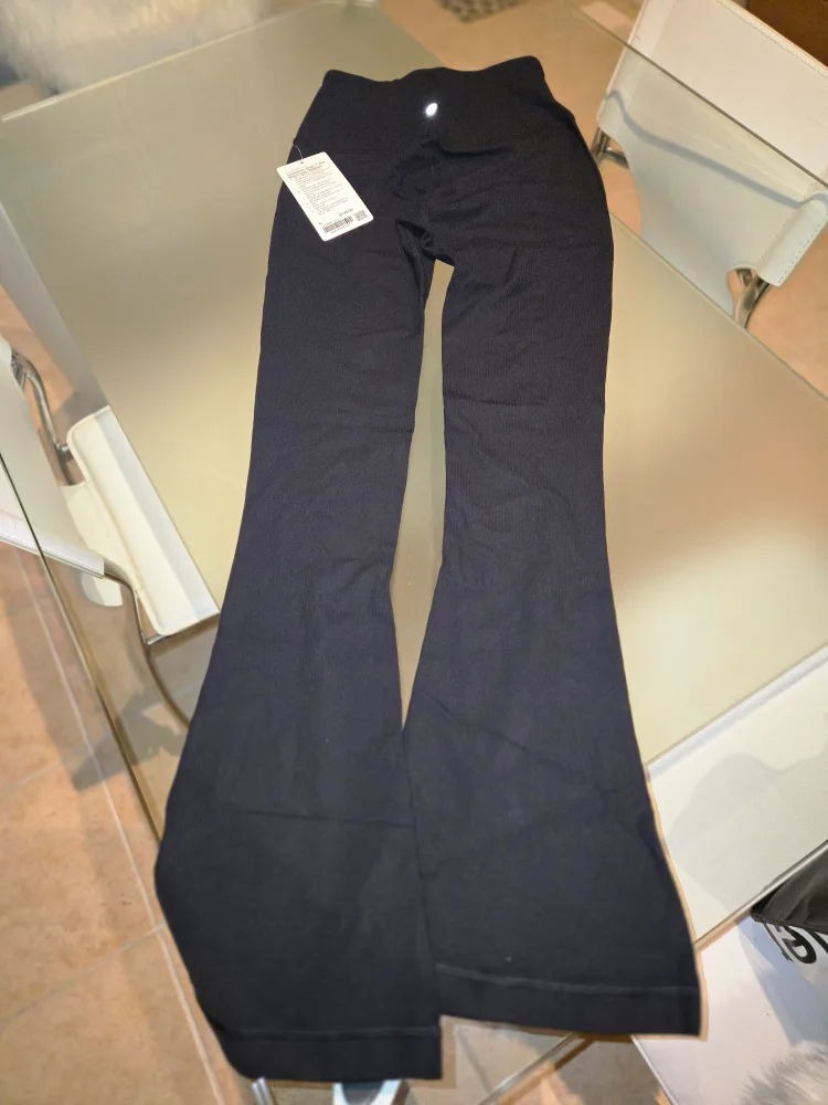 Brand New Lululemon Align High-Rise Ribbed Mini-Flare image indicator(3)