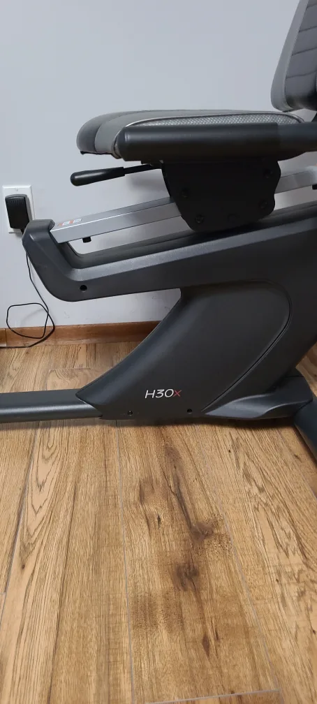 Healthrider H30x Recumbent Exercise Bike image indicator(4)