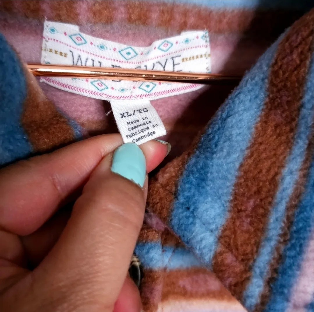 Wild Skye Western Pastel Fleece Shirt women's XL image indicator(5)